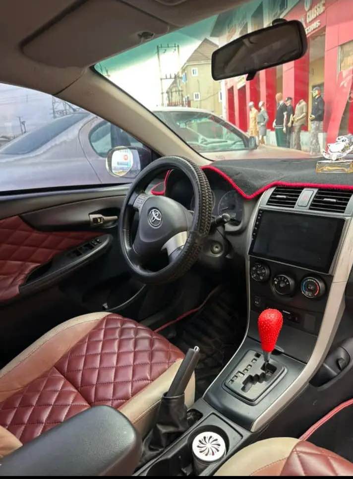 A picture of Toyota Corolla 2013