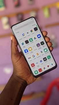A picture of OPPO RENO 2F