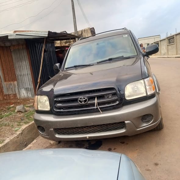A picture of Toyota Sequoia