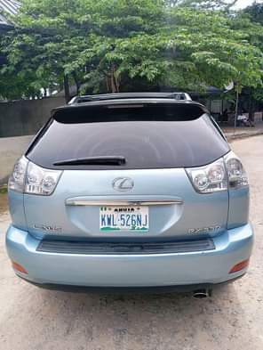 A picture of Belgium Grade 2005 Lexus RX330 Car is in pristine condition