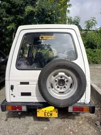 A picture of Suzuki samurai maruti unawasha unaondoka Injin ndogo Gia manyu 0672032056