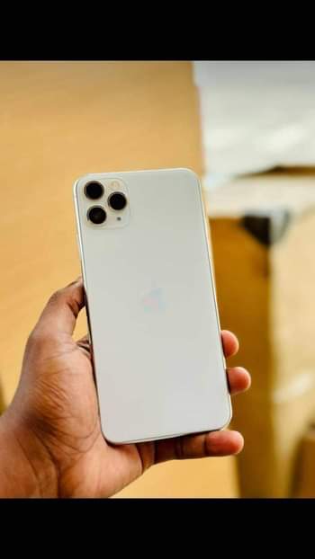 A picture of I phone 11