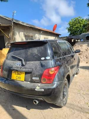 A picture of TOYOTA IST