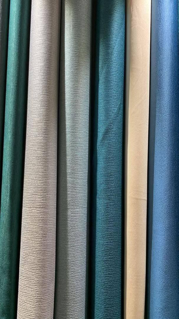 A picture of Wallpapers certains and carpets