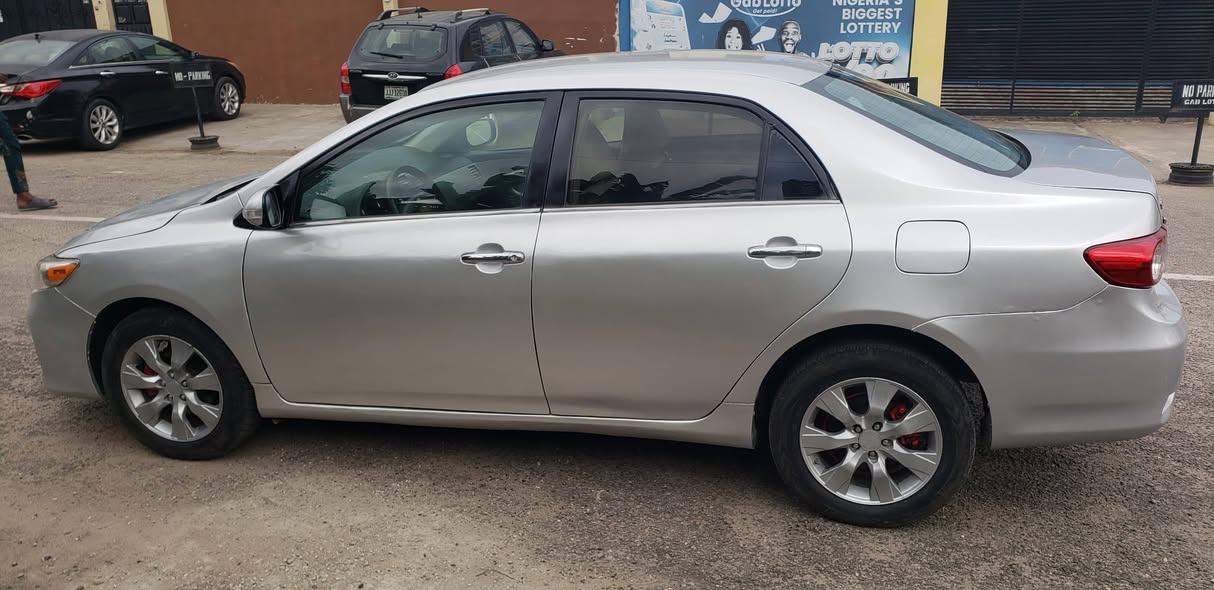 A picture of Toyota Corolla 2012