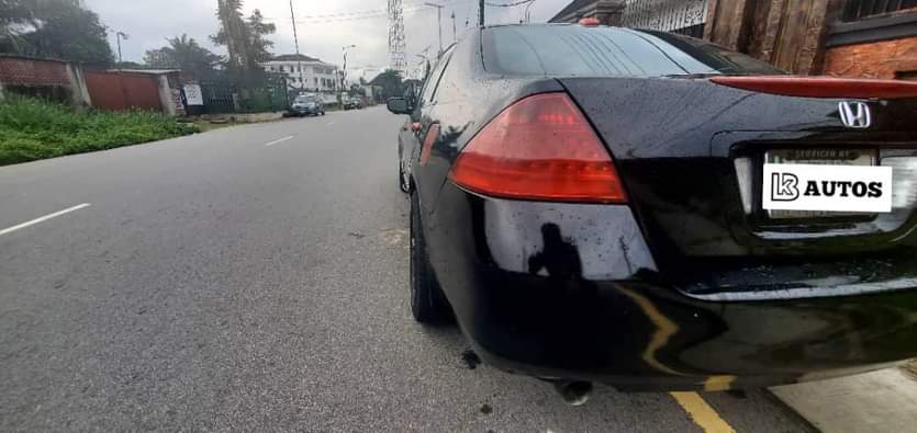 A picture of KB AUTOs Clean Honda Dc discussion continues Year 2007 model