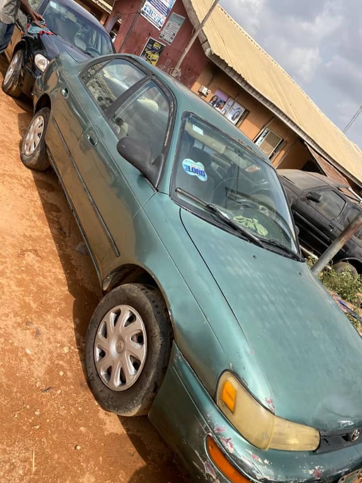 A picture of Clean Toyota Corolla 2000 model for sale