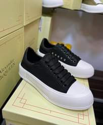 A picture of Shoes