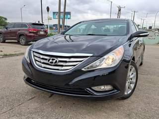 A picture of Hyundai Sonata 2014