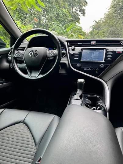 A picture of 2019 Toyota Camry SE