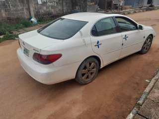 A picture of 2005 Lexus ES 330