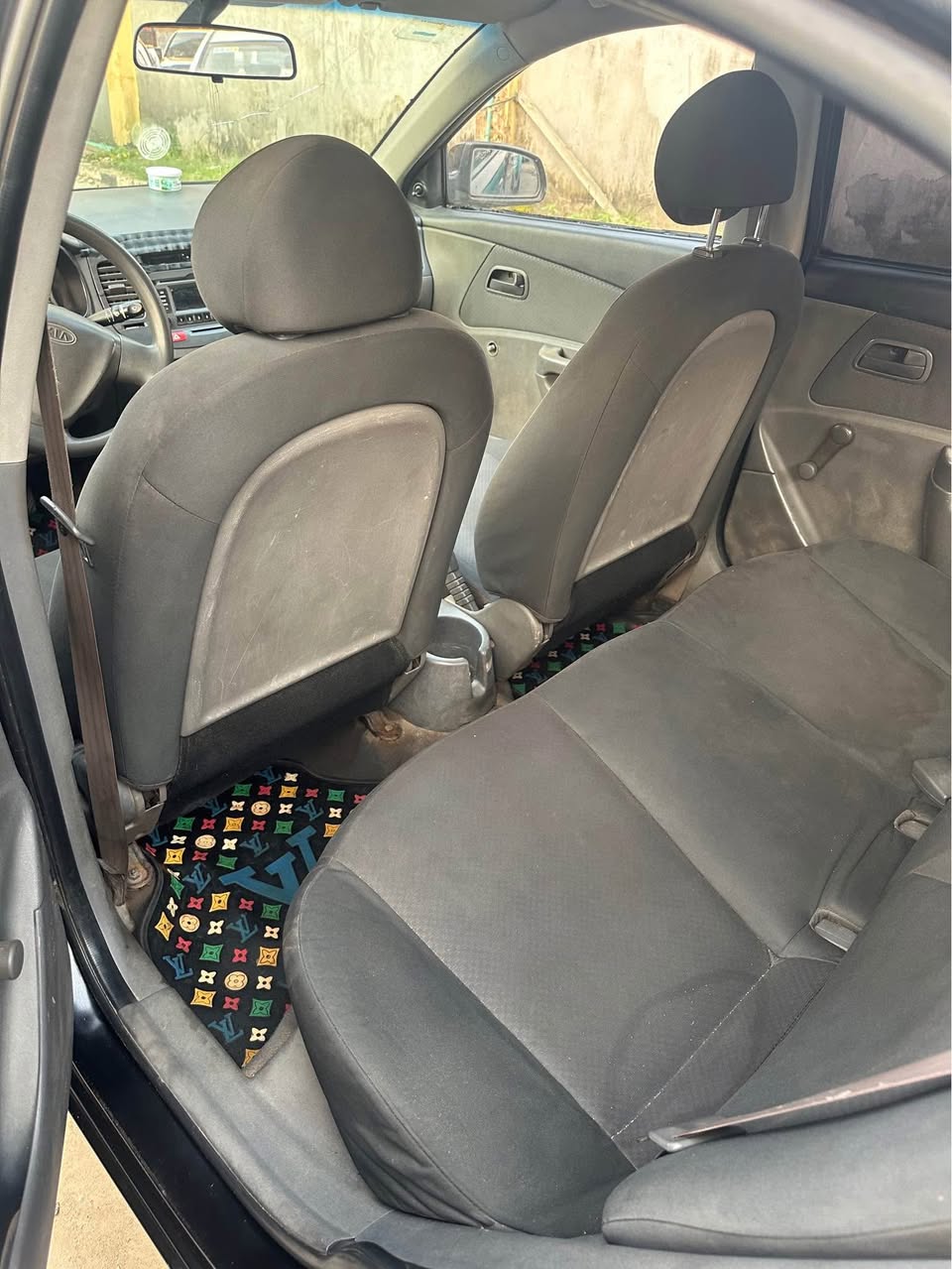 A picture of KIA RIO 2009