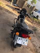 A picture of Boxer inauzwa aina kipengere chochote 1150000 coll 0620 216607 WhatsApp