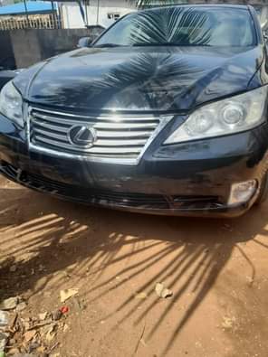 A picture of ES 350 Double open roof Neatly first body AC Chilling