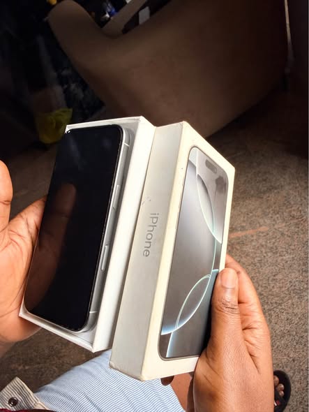 A picture of iPhone 16 Pro 128GB Open Box