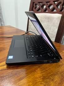 A picture of Dell Core I7 Touchscreen