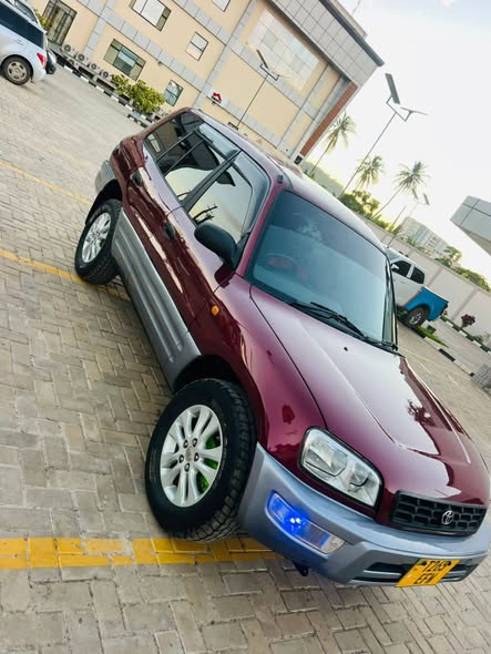 A picture of TOYOTA RAV4
