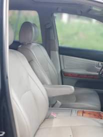 A picture of 2005 LEXUS RX330 CHEAP DEAL Price 6 3M LAST SERIOUS