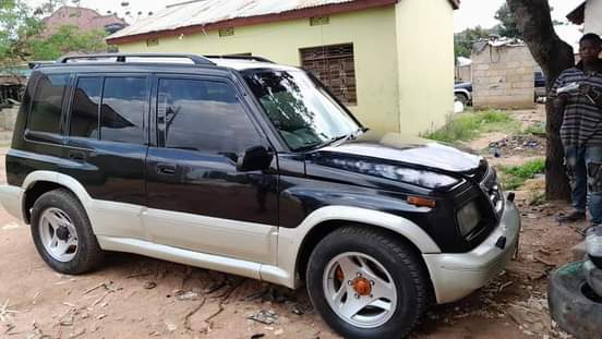 A picture of SUZUKI ESCUDO INJINI NDOGO 3.4M 0743173980