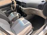 A picture of Hyundai Accent 08