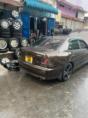 used toyota altezza