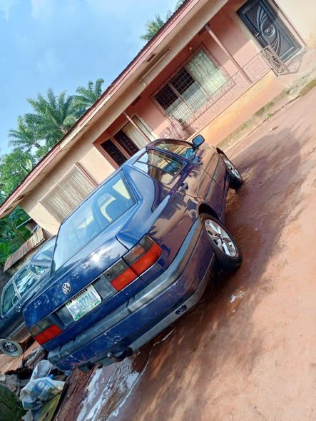 A picture of 2001 Volkswagen Vento