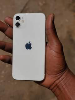 A picture of Iphine 11 Face id True Storage 64 Battery 80 Price..650
