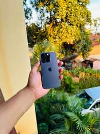 A picture of iPhone 14 pro max 93 pack with box USA LLA
