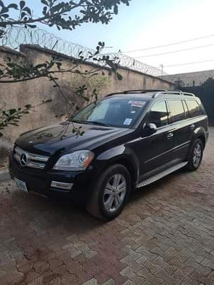 A picture of Few months used 2008 Mercedes GL450 W