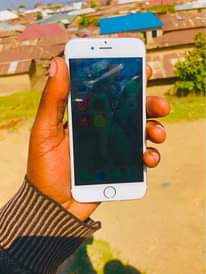 A picture of I phone 6G