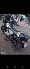 A picture of Boxer nauza tsh 480 000 Piga 0622948754