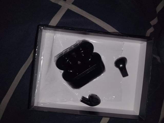 A picture of aipods