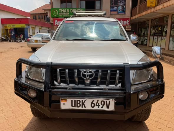 A picture of Toyota land cruiser TX