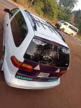 A picture of 1999 Toyota Sinna T