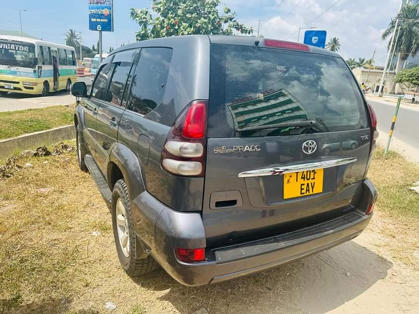 A picture of Toyota Prado Tx