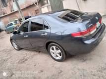 A picture of Honda Accord 2004