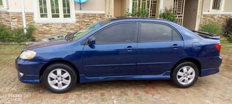 A picture of Toyota Corolla S 03