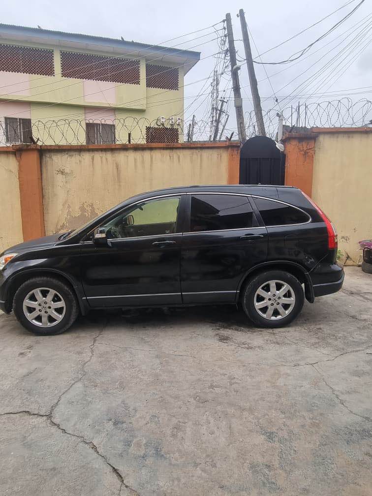 A picture of Honda CRV 2008