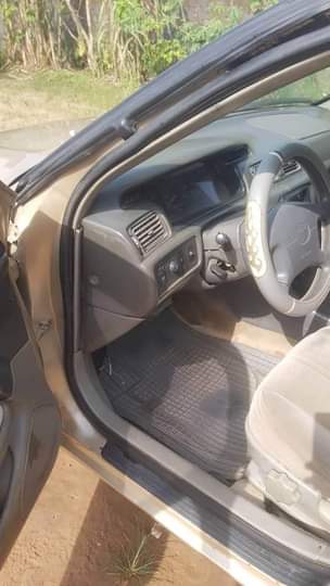A picture of Toyota Camry 2000