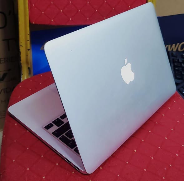 A picture of MacBook pro 2015