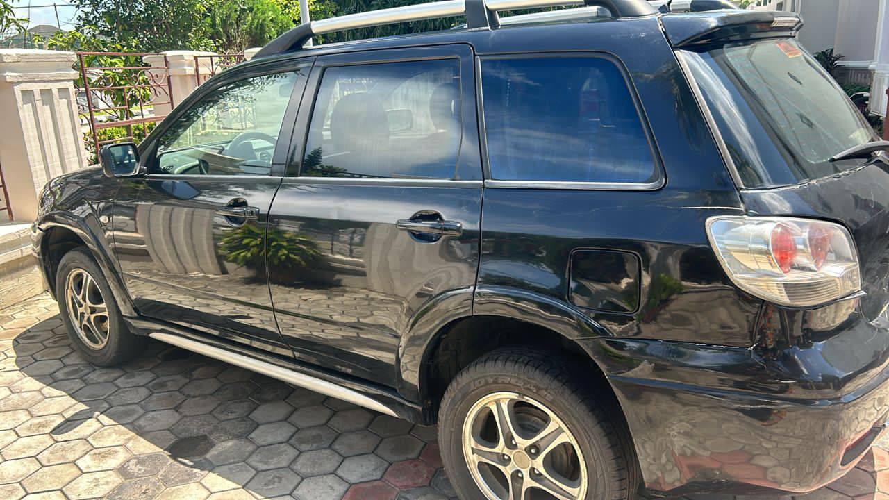 A picture of Mitsubishi outlander 2006