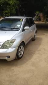 A picture of TOYOTA IST