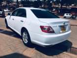A picture of TOYOTA MARK X 2008