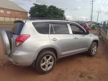 A picture of Mad Distress sell first body paint 2008 4 celinder Toyota