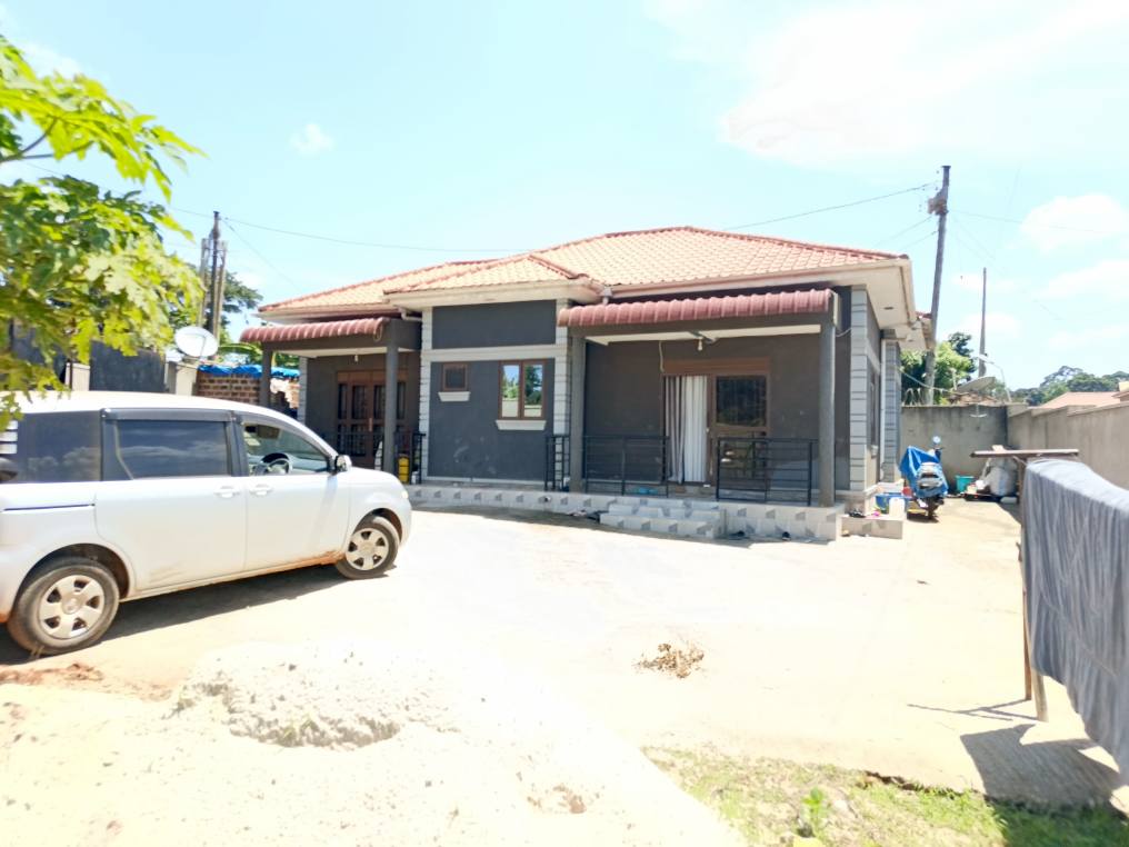 A picture of Hot deal rentals on sale Location Namugongo_Along Anglican shrine Rd