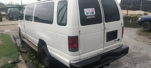 A picture of 2010 FORD ECONOLINE FIRST BODY PAN