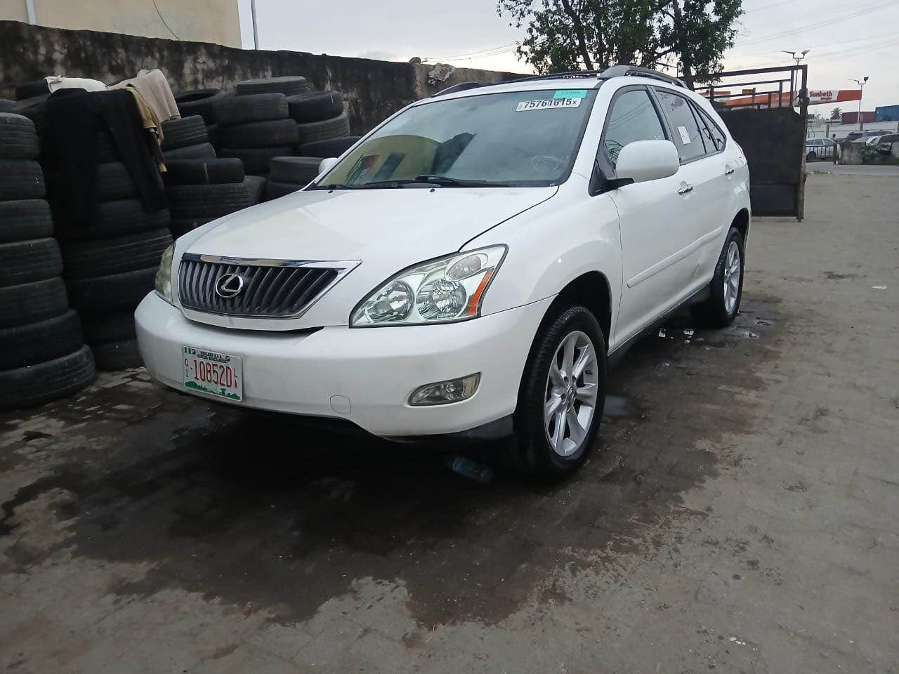 A picture of 2026 New entry 2009 Lexus RX350 Toks