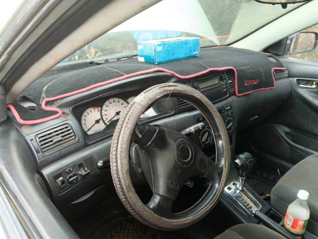 A picture of Toyota Corolla 2005 ready to buy and drive to kasablsnca