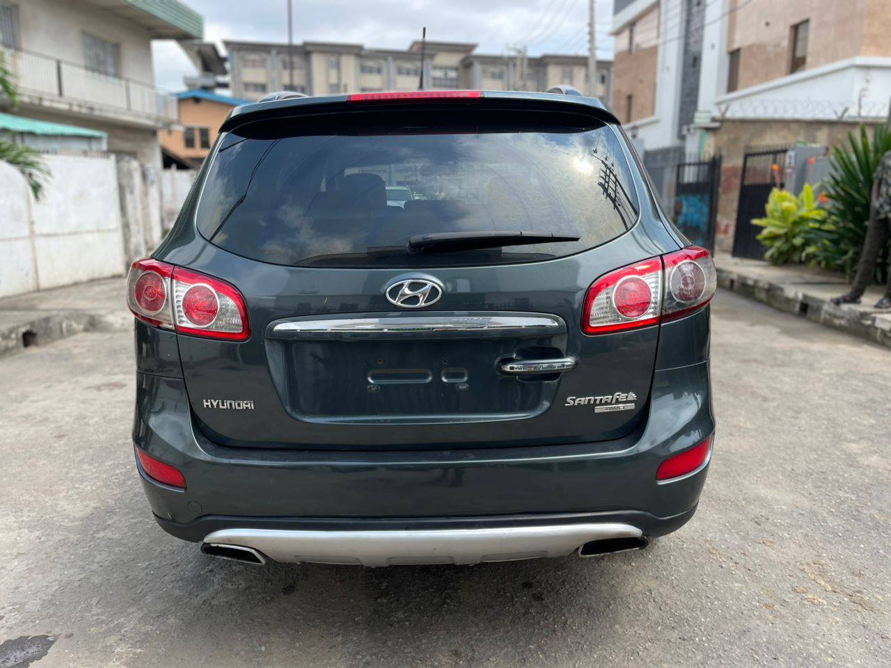 A picture of Clean Hyundai Santa Fe 2012 in good condition 7.5m 08123865429