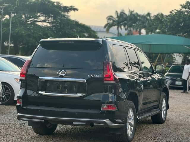 A picture of FOR SALE Super clean Lexus GX460 2011 model with original